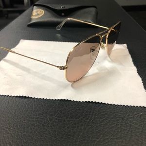 Unisex ray ban aviator sunglasses